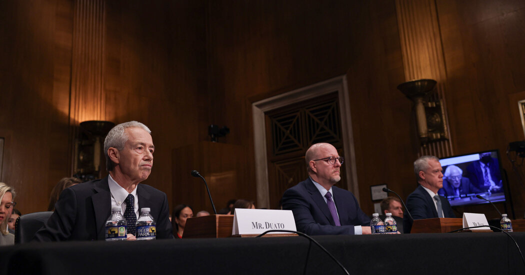 Under Bernie Sanders’s Glare, Pharmaceutical Chiefs Testify on Drug Pr…