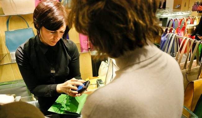 Businesses seeing drop in US customers during holiday season amid tari…